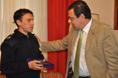 Reconocieron a polic�as que actuaron frente a un tiroteo en Avenida Lavalle