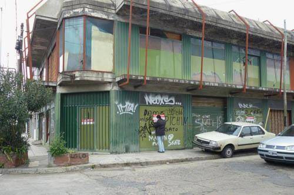 El Municipio clausur� un taller clandestino de indumentaria 	 