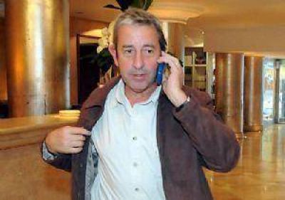 Revuelo en el PD por los contactos con Cobos y Macri