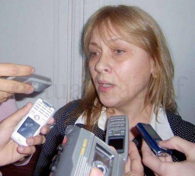 Gobierno termina pagando los sueldos en tres cuotas por la falta de liquidez