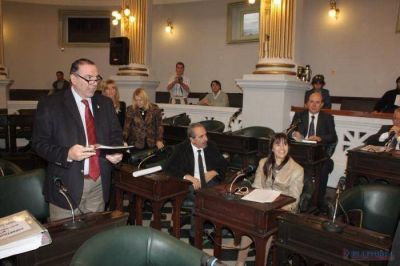 Anticipan gui�o en el Senado a parte del cr�dito de $750 M 