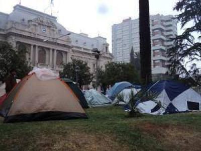 ATE levant� el acampe y no descartaron endurecer las medidas de fuerza si no tiene respuesta del gobierno de Jujuy