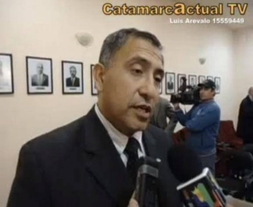 Ciencias Econ�micas firm� convenio con la Direcci�n de Cooperativas