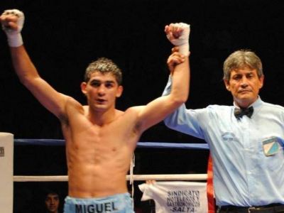 �La Joya� Barrionuevo gan� por nocaut en el primer round