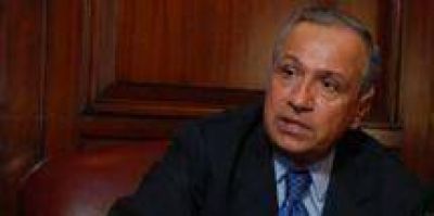 Romero se reunir� con el presidente de Paraguay