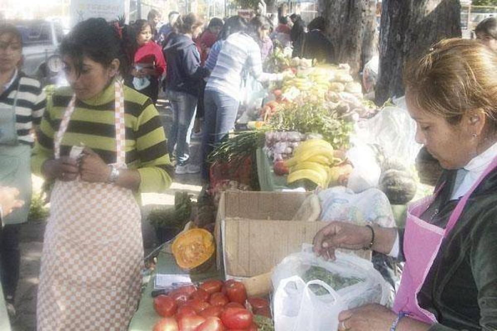 Por el �xito logrado, la Feria de Agricultura Familiar de La Banda ser� replicada en otras ciudades