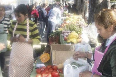 Por el �xito logrado, la Feria de Agricultura Familiar de La Banda ser� replicada en otras ciudades