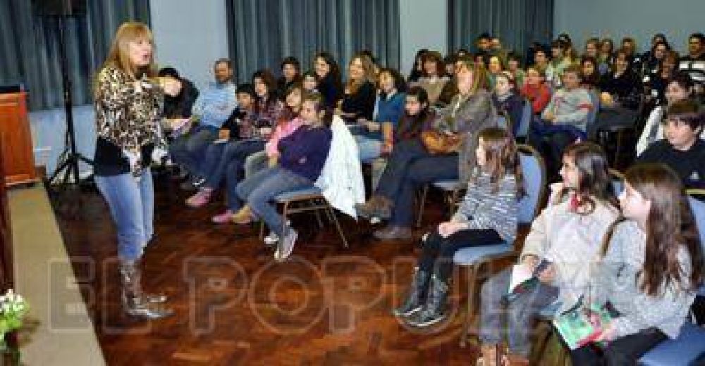 Este domingo es el cierre de la 21� Muestra Libros en Olavarr�a