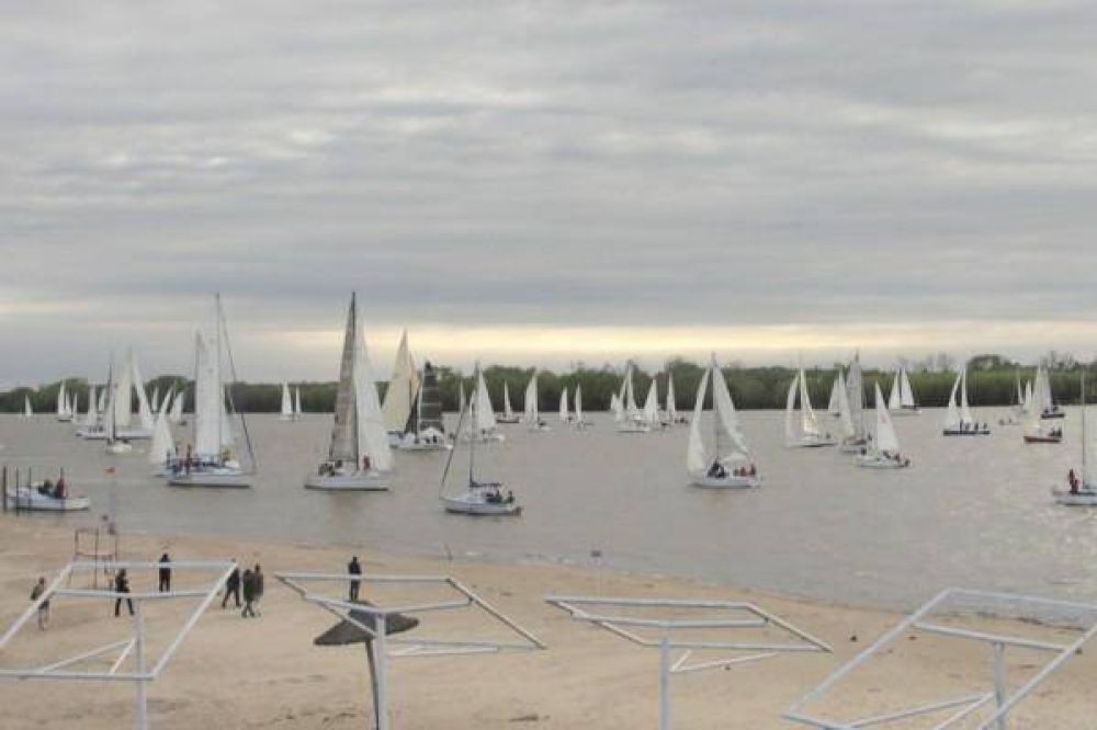Se larga un cl�sico regional, la regata �Z�rate-San Isidro�