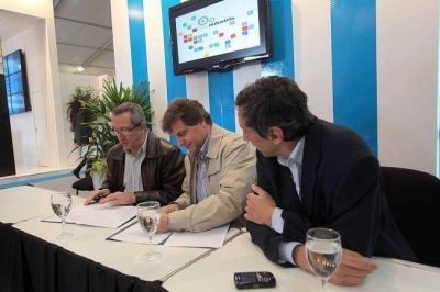 Firman un acuerdo para potenciar a Mar del Plata como Polo Industrial