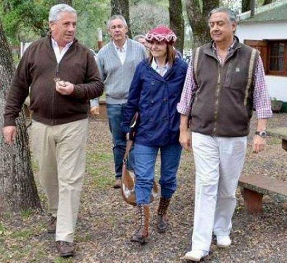 Para Cassani hace falta una nueva reforma constitucional
