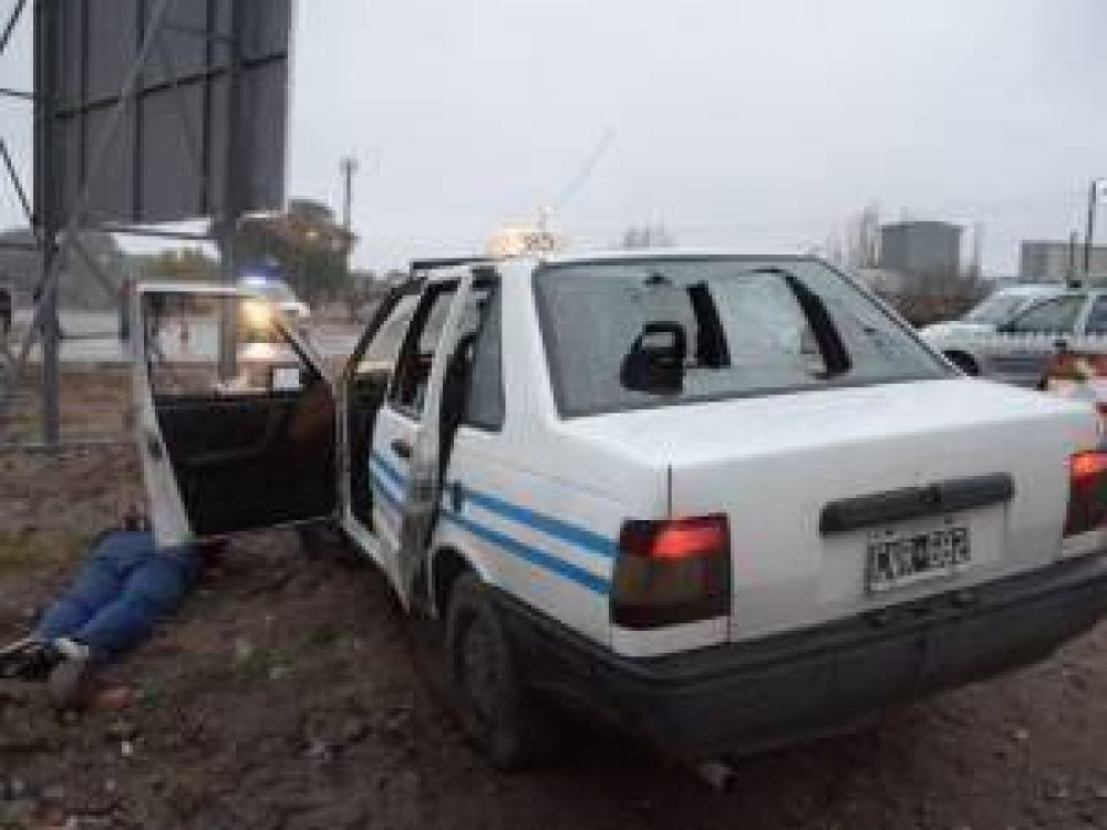 Un taxista ser�a c�mplice de dos j�venes en tres asaltos