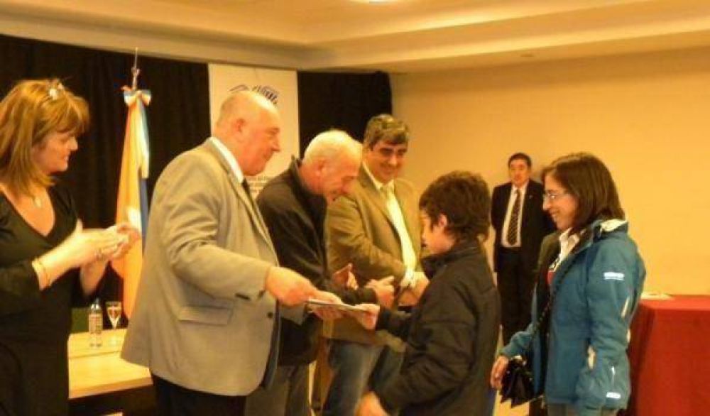 Gobierno complet� la entrega del Plan 424 Viviendas del barrio �Malvinas Argentinas�