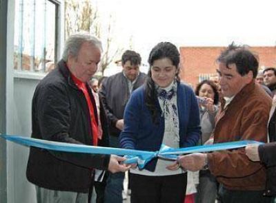 El club Racing R�o Gallegos inaugur� su flamante sede
