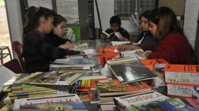 Uno de cada tres alumnos est� atrasado en la escuela