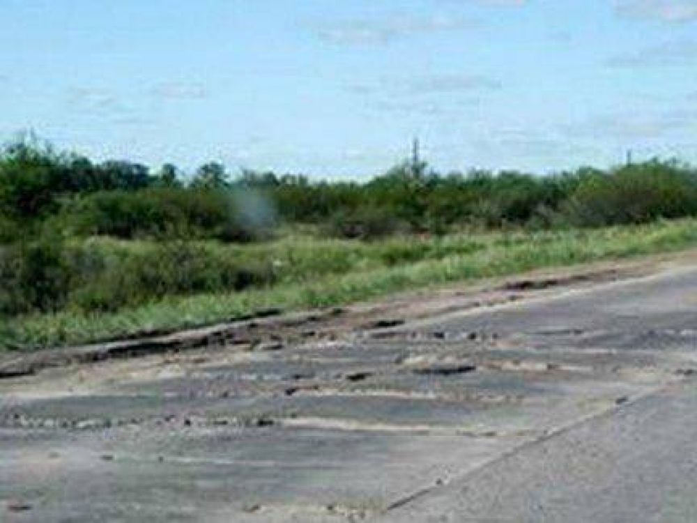 Demandan la reparaci�n de la ruta 127 que en gran parte est� destruida