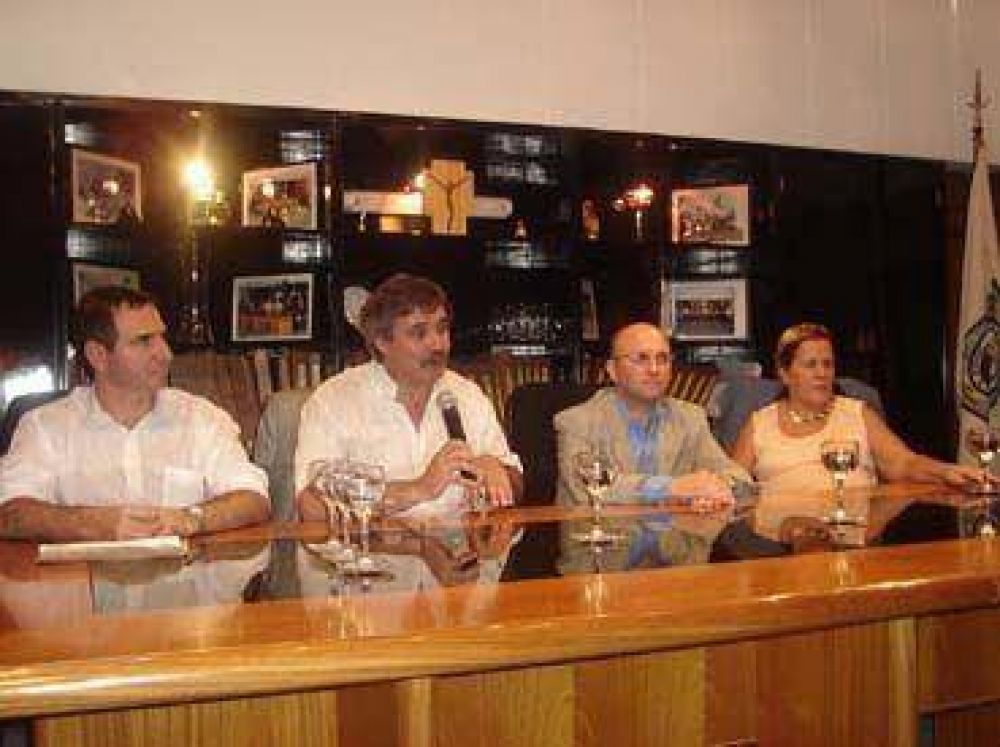 Grahovac contribuir� a desarrollar planes educativos en Morteros 