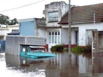 Buscan distribuir con equidad el subsidio por inundaciones