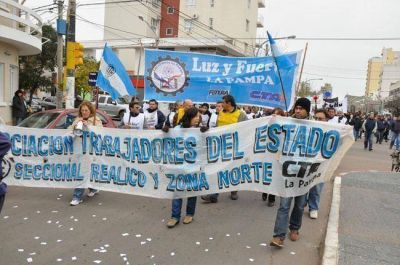  ATE advierte y exige: "Que el gobierno se deje de macanear y negocie"