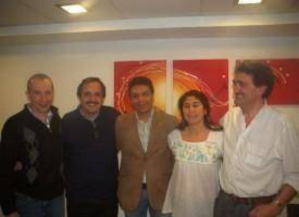 Libres del Sur teje acuerdos con la UCR