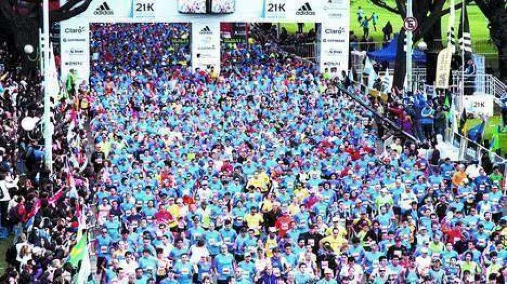 Una multitud particip� de una carrera que ya es un cl�sico