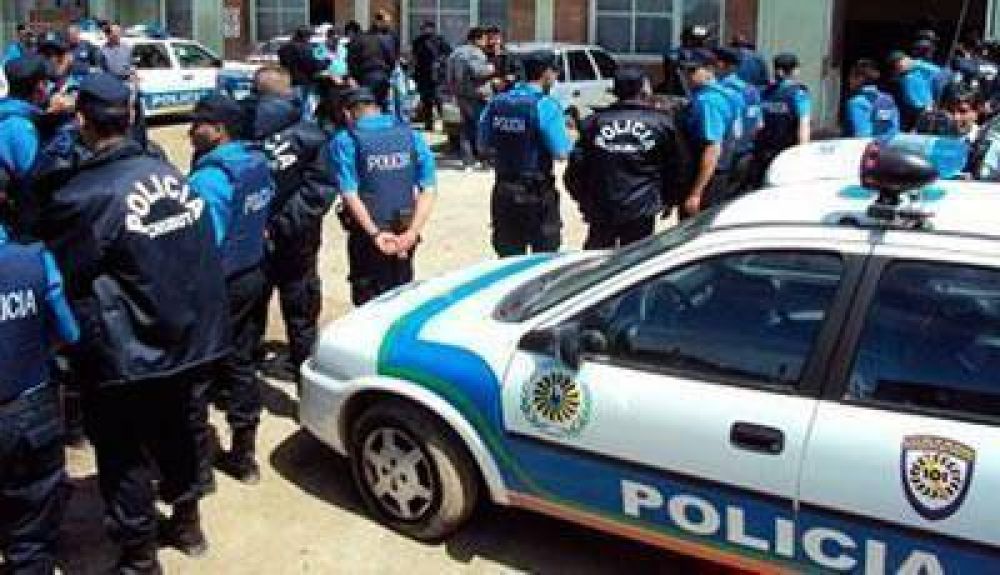 Ratificaron las sanciones y los descuentos para todos los polic�as que hicieron paro