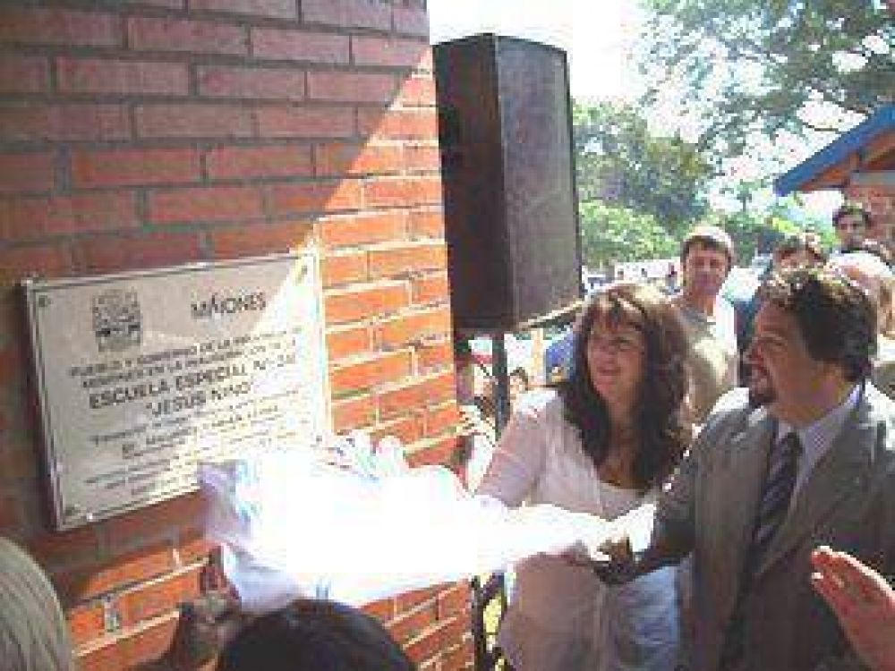 Closs destac� inversi�n del Estado en Educaci�n.