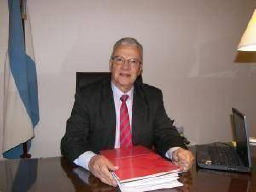  Para el Rector de la UNJu, traer nuevas carreras hoy a Jujuy �es presupuestariamente imposible�