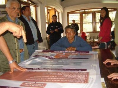 Extrabajadores de YPF reclaman pozos someros
