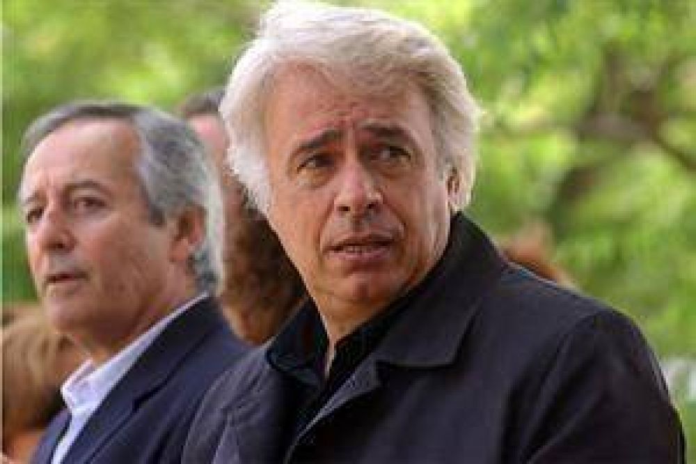 De la Sota: "El Gobierno pidi� que le bajemos la jubilaci�n a los cordobeses"