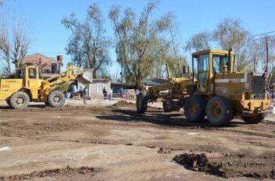 San Mart�n construye un play�n polideportivo en el Barrio 18