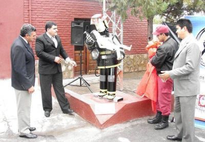 Acto central por el 71� aniversario de la Direcci�n Bomberos