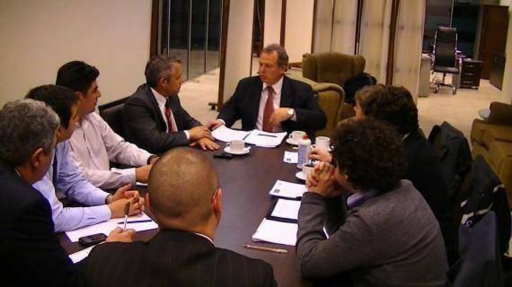 Definen modalidades para el pago de cuotas de viviendas sociales