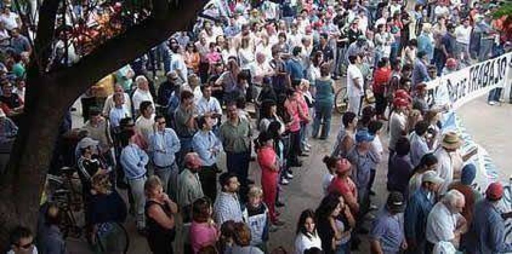 Para el Gobierno, el panorama laboral y social es complejo