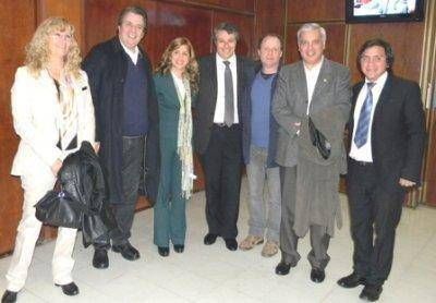 La legislatura distingui� al CREACOM