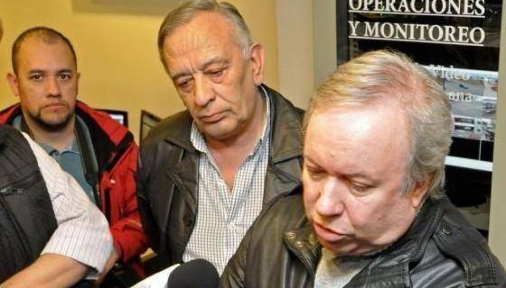 Peralta le respondi� a los intendentes C�rdoba y Cant�n