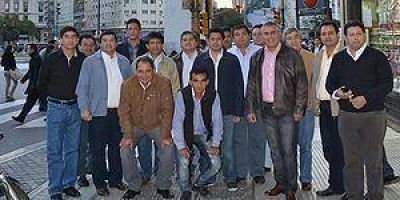  Insfr�n e intendentes se re�nen con De Vido