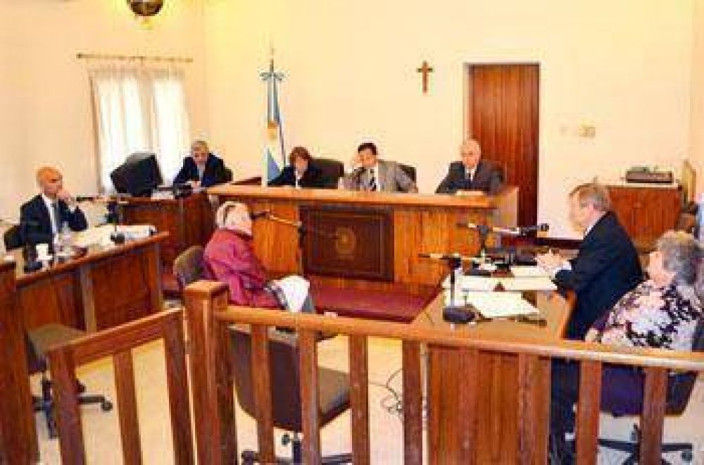 Absolvieron a la partera del Hospital acusada de robar una beba en 1986