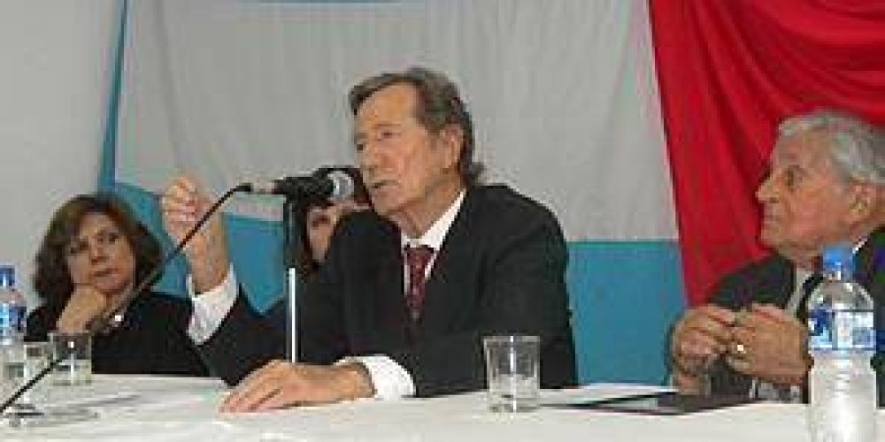  Despouy: "Formosa no cumple con los programas abor�genes"