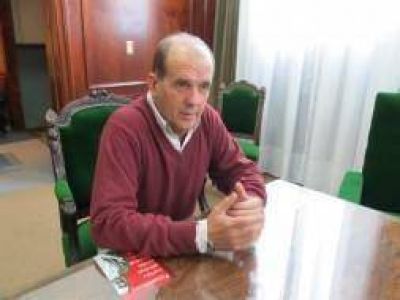 Inundaciones: Intendente Zurro reclam� obras h�dricas a Scioli