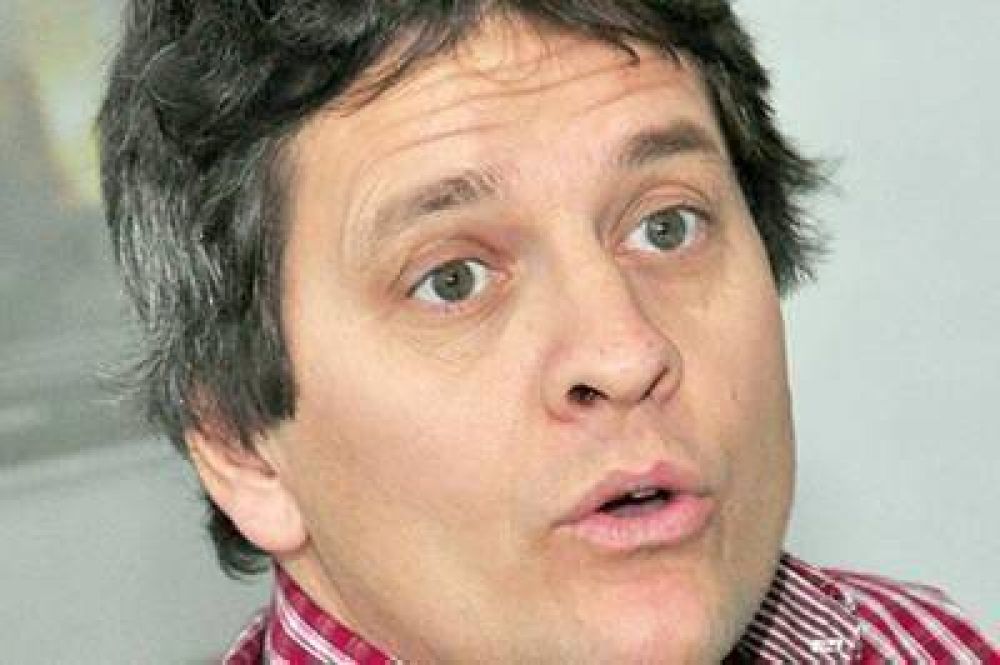 Acevedo dice que �Buzzi confunde debate con lobby�