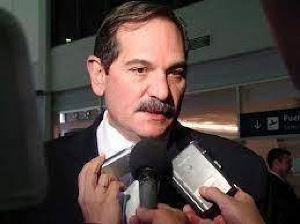 Alperovich: "Por la gripe no hay que cerrar escuelas"