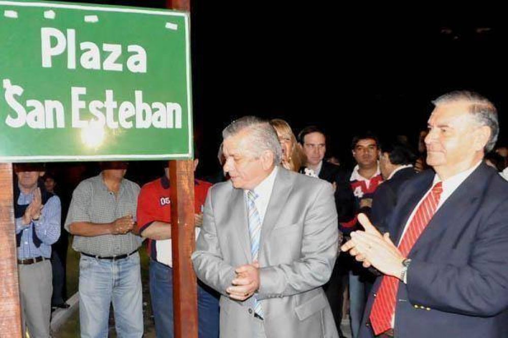 El intendente Infante inaugur� una plaza en el barrio Jard�n
