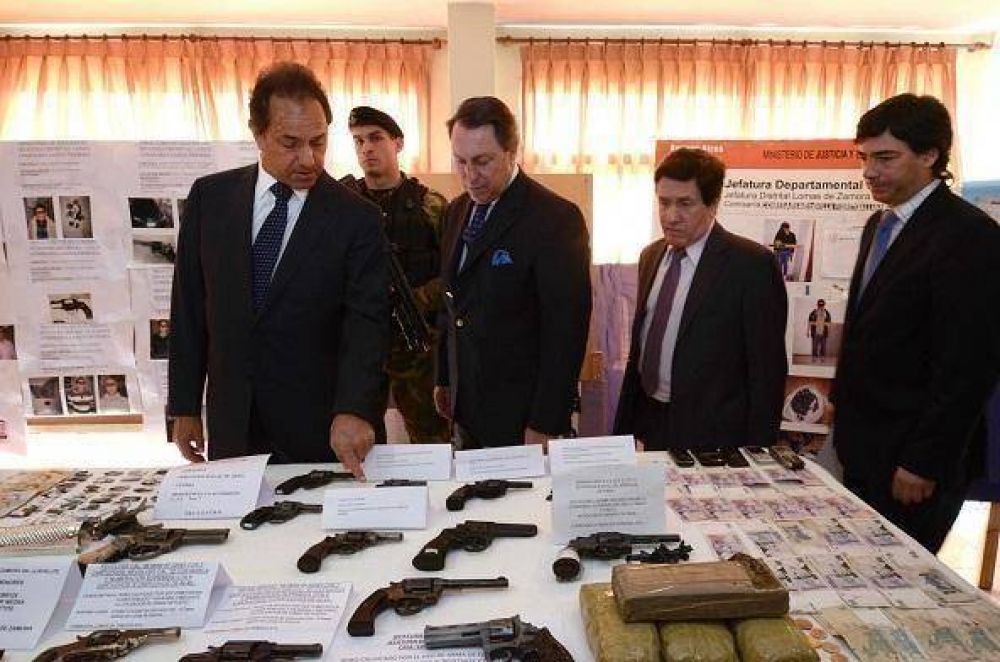 D�az P�rez y Scioli supervisaron operativos realizados en Lan�s