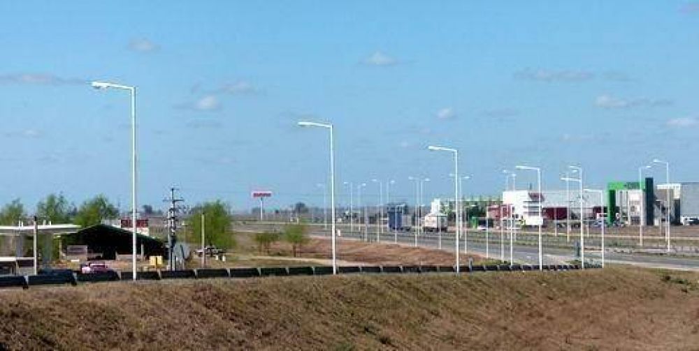 Oncativo: dos nuevas empresas se inauguran sobre la autopista