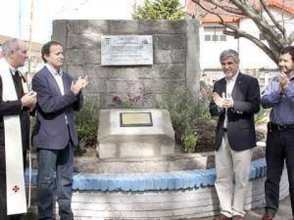 Temperley tiene una nueva plazoleta en honor a su gente