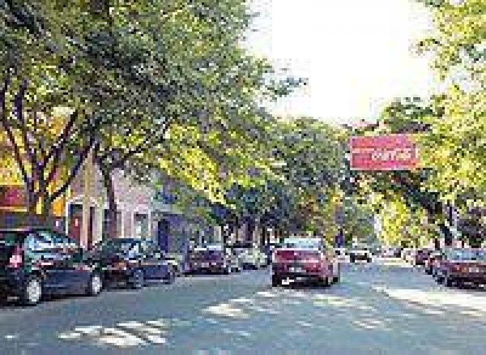 Av. Roca: invierten millones en comida