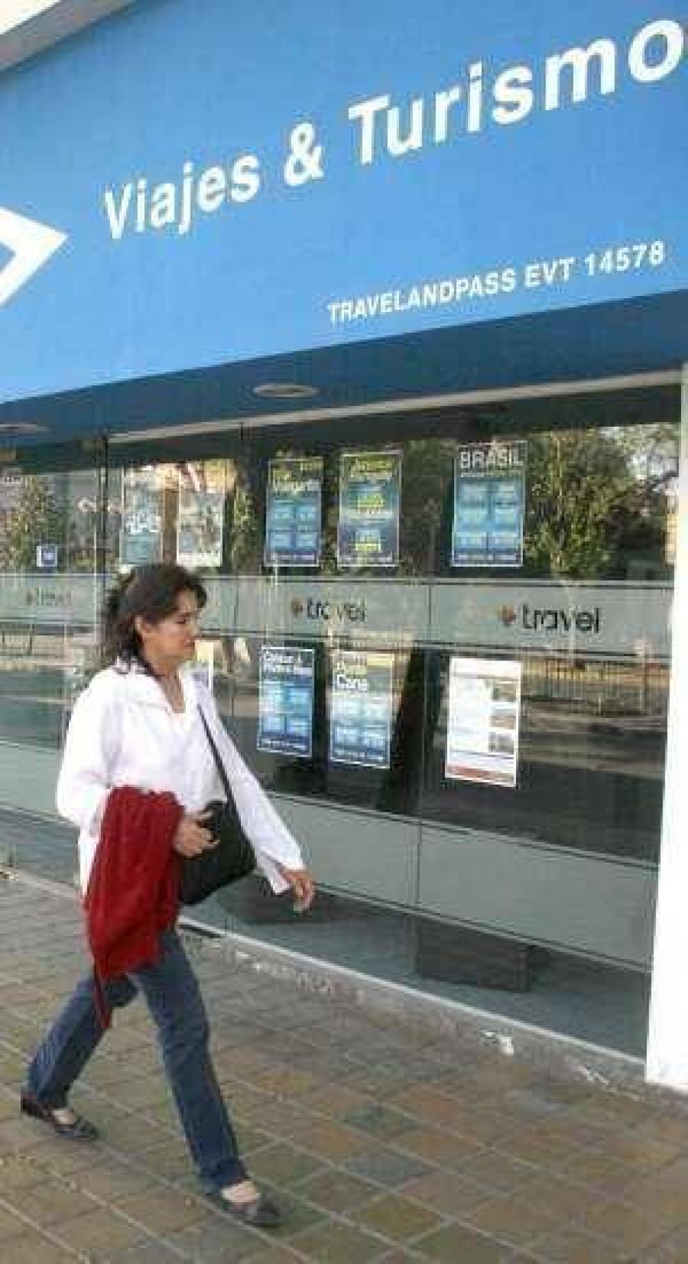Repuntan los viajes afuera y en pesos