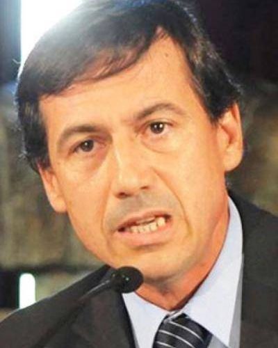 Naidenoff carg� contra el gobernador Insfran