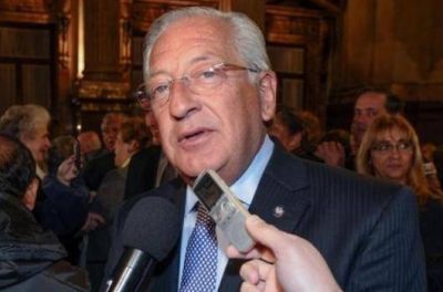 Con un decreto Fellner repudi� la publicaci�n de Perfil como acto de "misoginia, mitoman�a y violencia de g�nero"